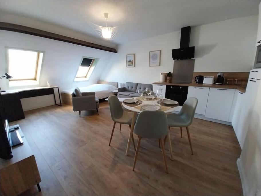 Studio Babylone - Parking & Wifi Chartres Buitenkant foto