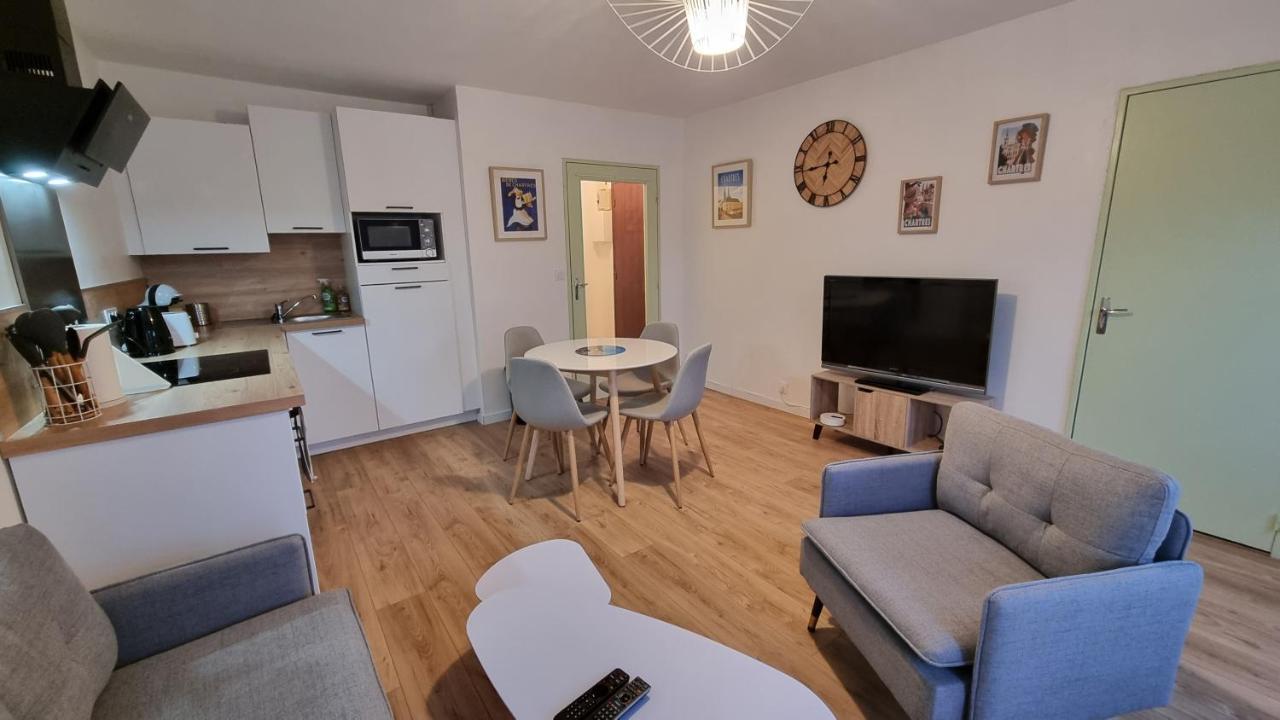 Studio Babylone - Parking & Wifi Chartres Buitenkant foto
